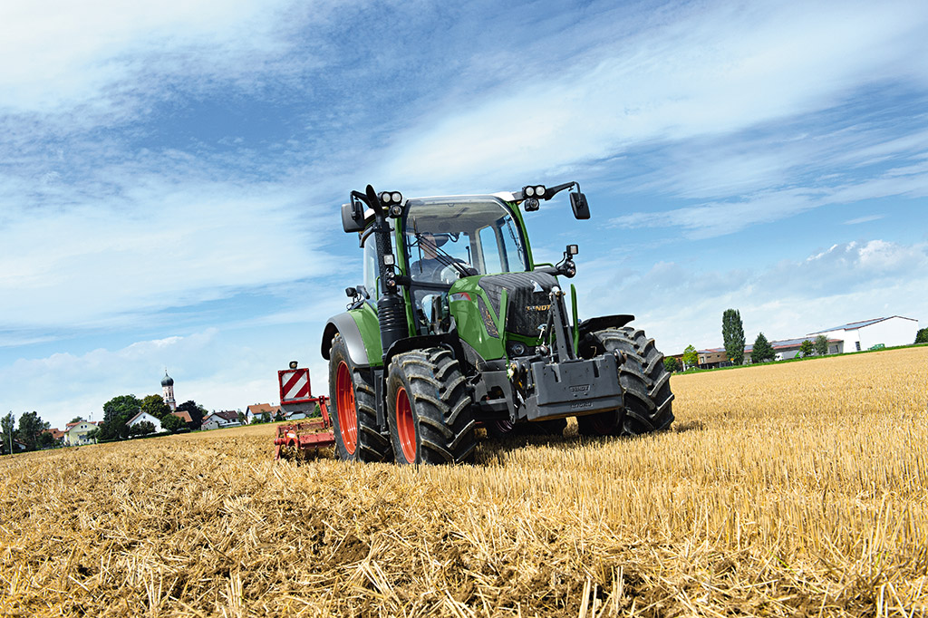 fendt-vario-300-s4-6-1
