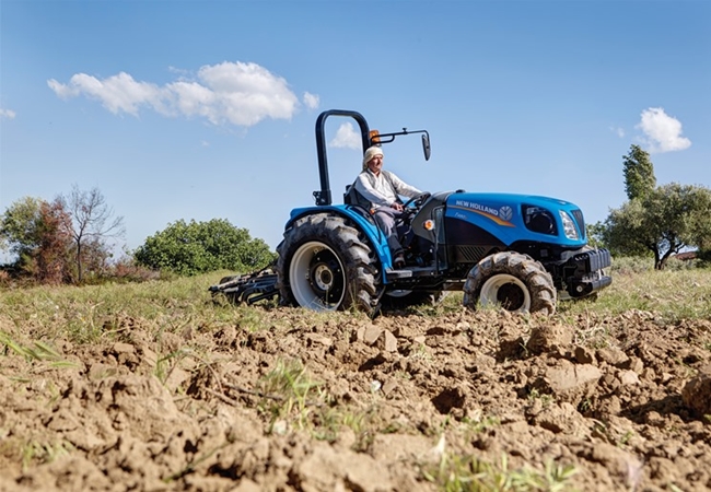 newholland-t480s-traktorlernet-03