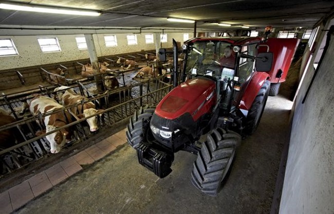 caseih-farmallu-01